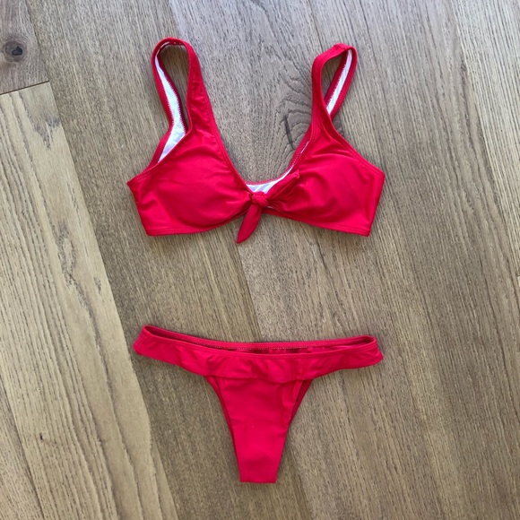 Brand New Sexy Red Tie Front Bikini - Picture 2 of 4